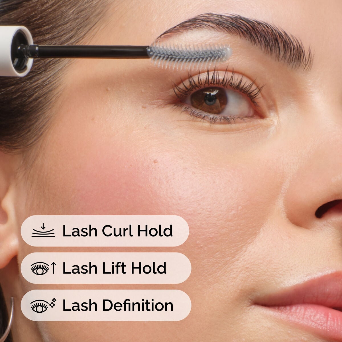 lash-curl-finisher-s5 ord-lash-curl-finisher-model-application-with-benefits.jpg